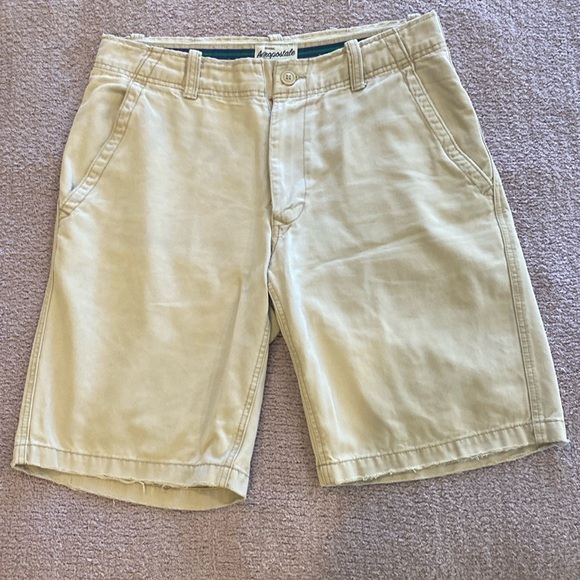 Aeropostale khaki shorts, size 32 - Picture 1 of 3